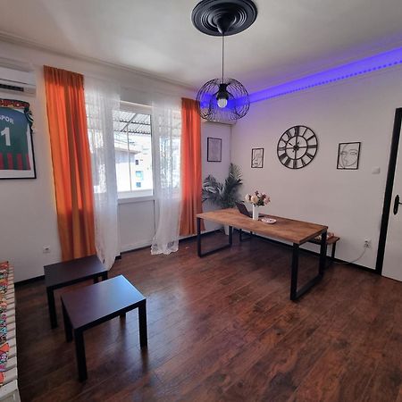 Downtown Belgrade Hostel&Apartments Buitenkant foto